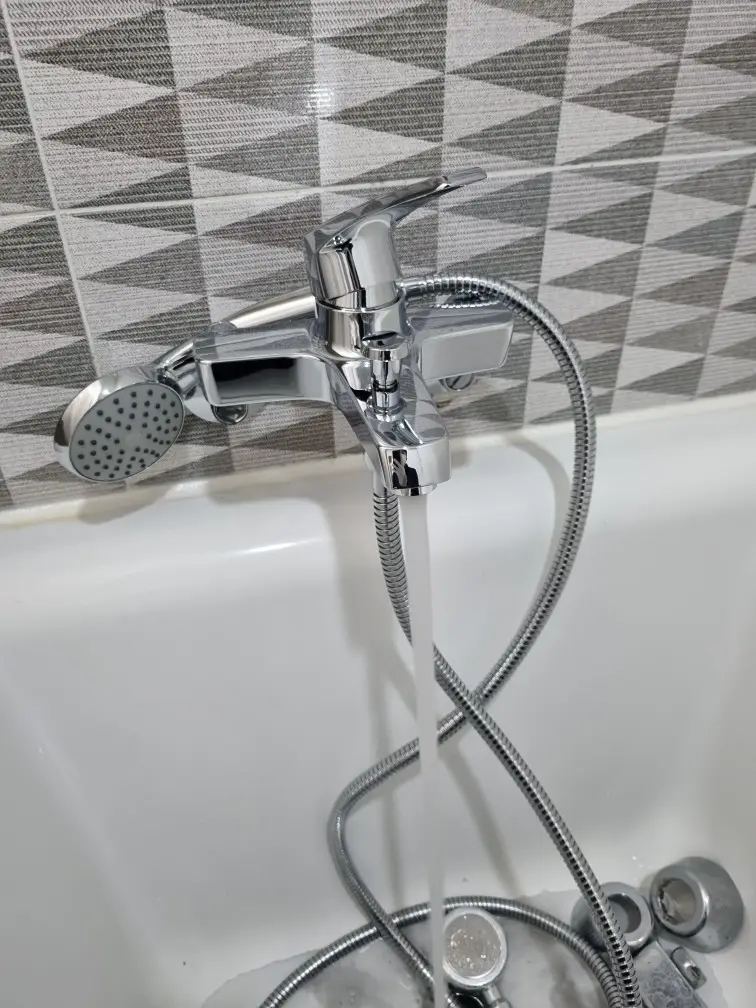 욕조 샤워기